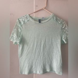 Short sleeve top